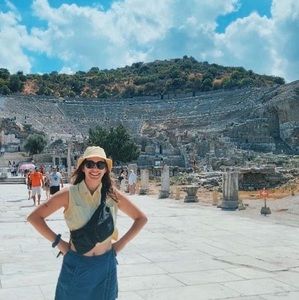 Meet your Posher, Zeynep